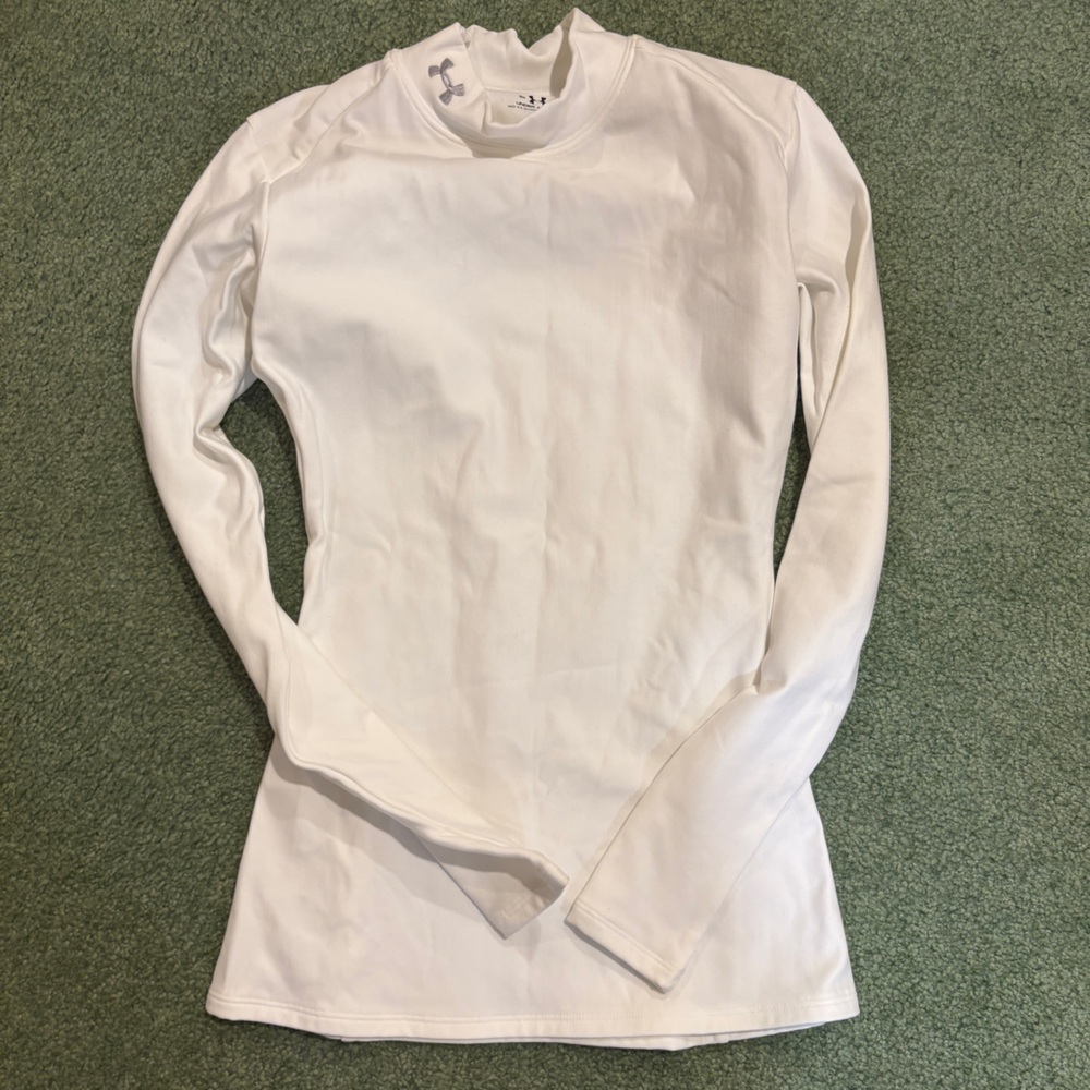 NWOT under armour shirt